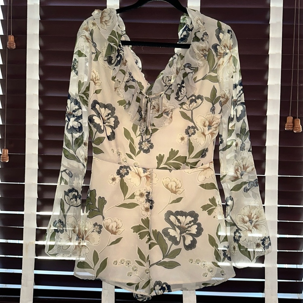 BB Dakota Flower Romper